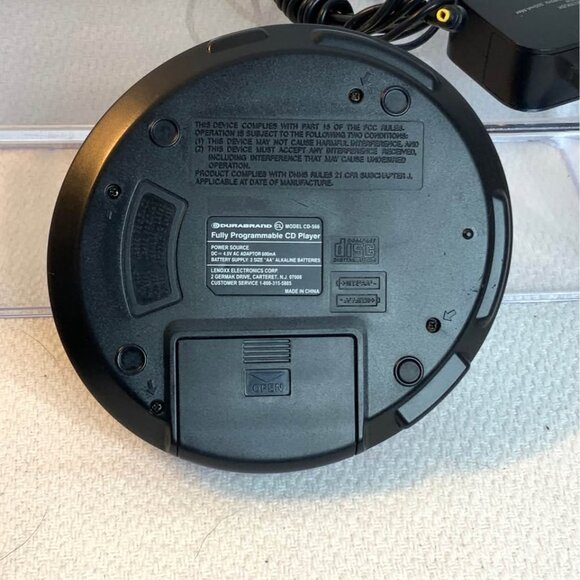 Durabrand CD-566 CD Player w/ Compact Disc Digital Audio Durabrand CD Player. - Picture 3 of 7